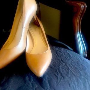 Cole Haan mid heel shoes